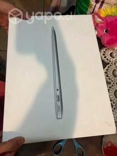 Computador macbook 14,2 2017 info en las fotos