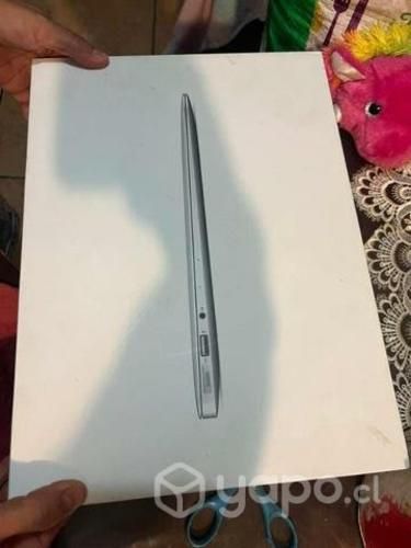 Computador macbook 14,2 2017 info en las fotos