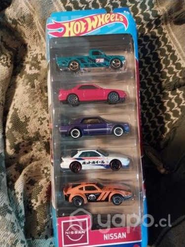 Autos de colección pack hot wheels nissan a escala