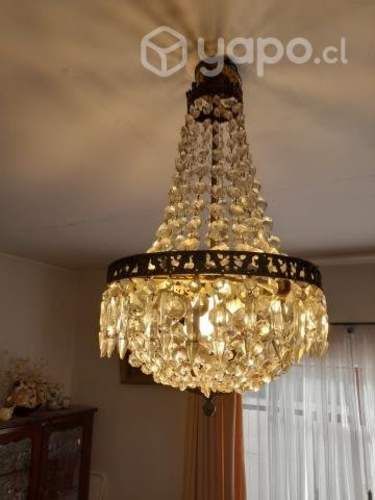 Lampara antigua de broce y ágrimas