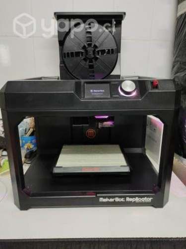 Impresora 3D Marca: Makerbot, Modelo: Replicator 5