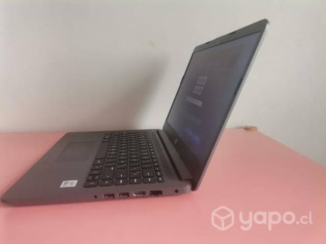 Combo de notebook hp y parlante máster g.