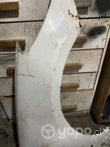 Tapabarro derecho hyundai genesis 2014