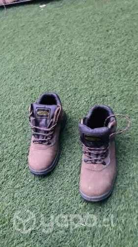 Zapato de seguridad 43