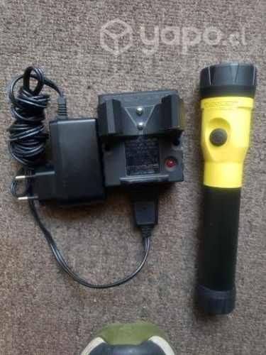 Linterna streamlight polystinger led