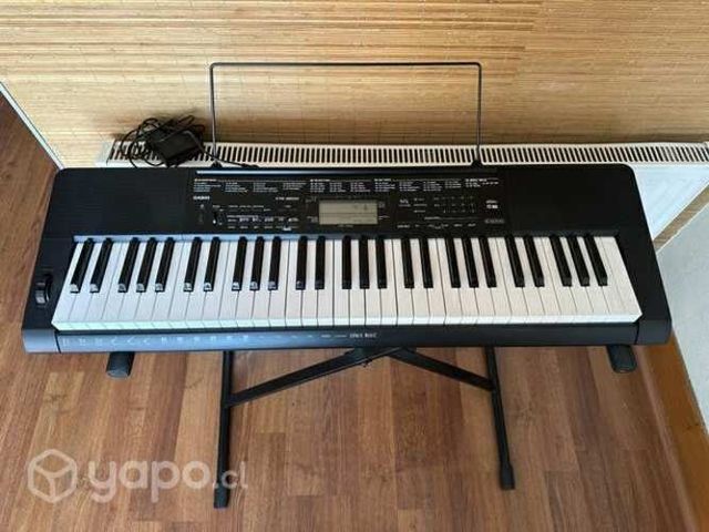Teclado casio CTK 3500, con atril