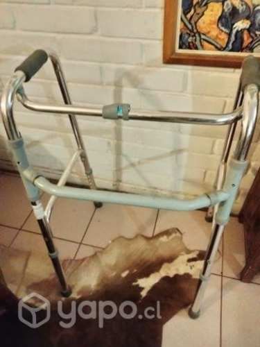 Andador aluminio plegable