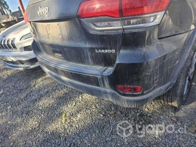 Parachoque trasero jeep grand cherokee