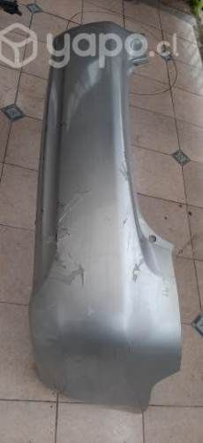 Parachoque Toyota yaris 2010