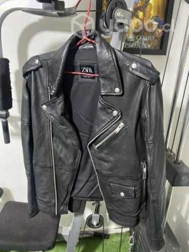 Chaqueta de cuero Zara nueva