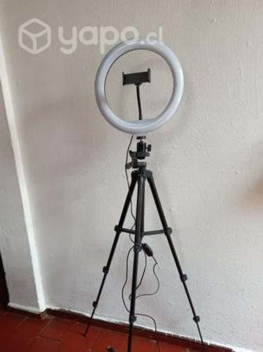 Aro de luz con trípode