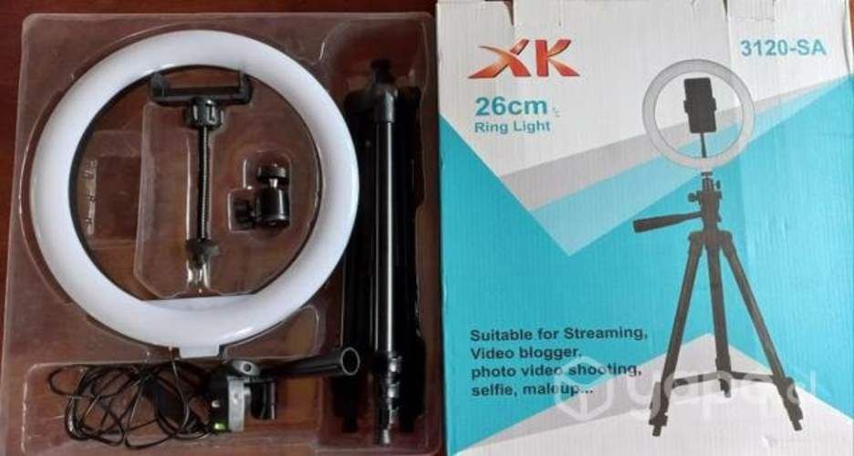 Aro de luz con trípode