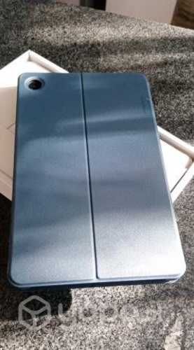 Tablet Lenovo M8 4th Gen + Folio Case