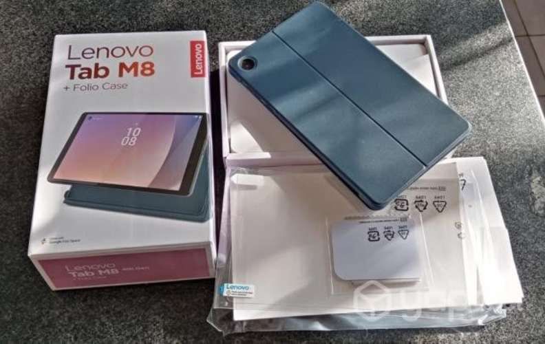 Tablet Lenovo M8 4th Gen + Folio Case