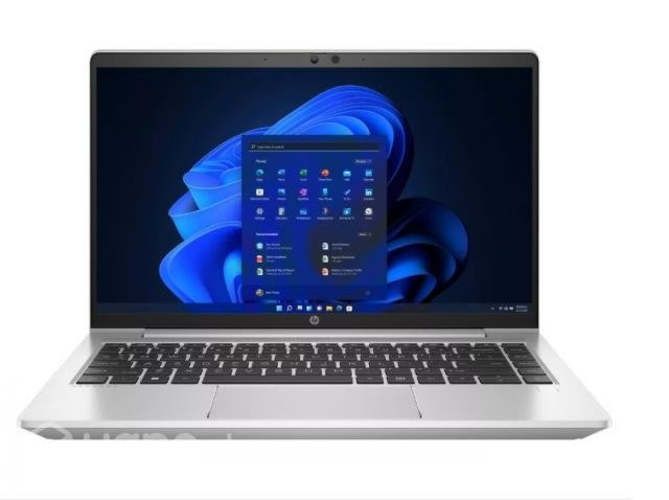 Notebook hp AMD Ryzen 5 5600U poco uso