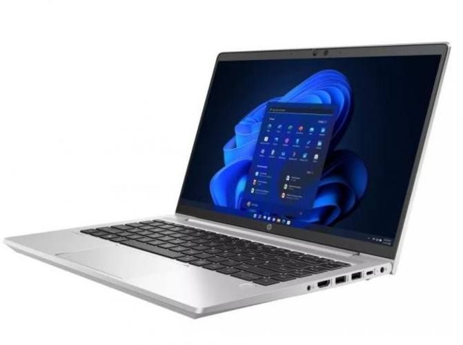 Notebook hp AMD Ryzen 5 5600U poco uso