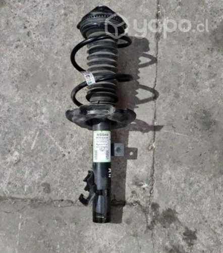 Amortiguador derecho nissan sentra