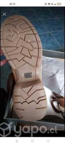 Botas Cat nuevas