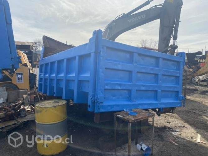 Caja tolva 14 cubos yurmar con sobre chassis