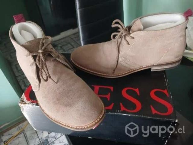 Botin guess talla 43 semi nuevo