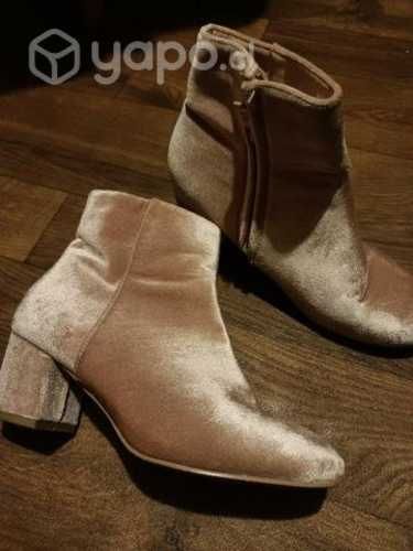 Botines rosados