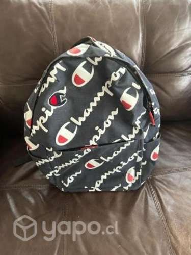Excelente mochila champion