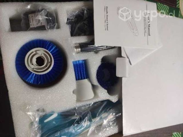 cepillo de limpieza que se carga