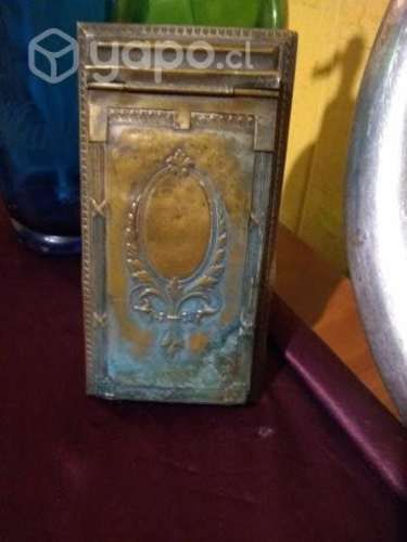 Antigua porta agenda bronce