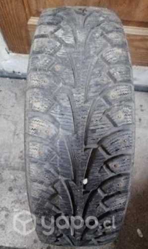 Neumático invierno aro 15