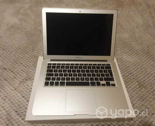 Apple, Macbook Air 13.3" Core-i5 8GB RAM 128
