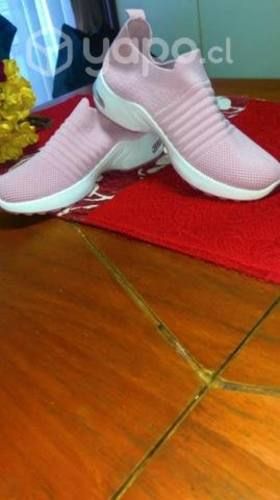 Zapatilla n.37 y panchita n.38 nuevas