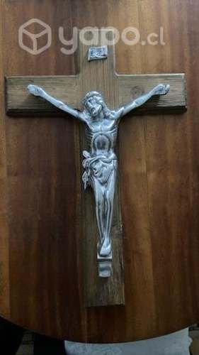 Crucifijo Madera Peltre