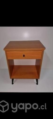 Veladores con vase metalica