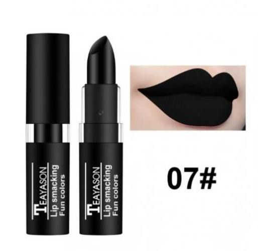Labial negro retro resistente al afua
