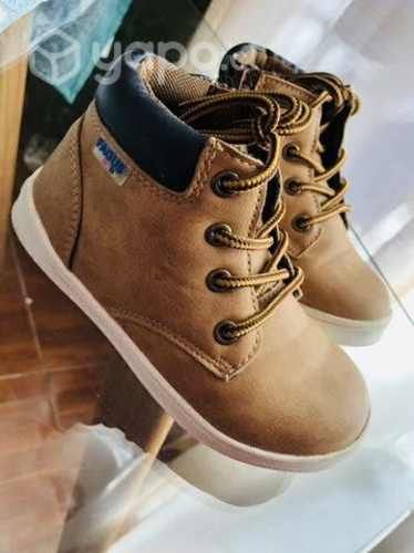 Botines Niño t. 24