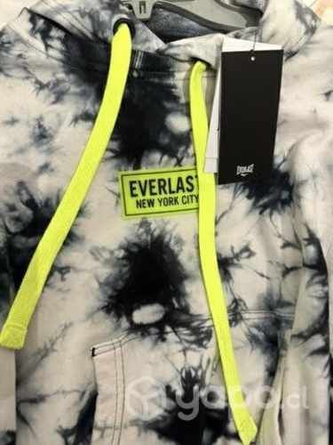 Poleron everlast con etiqueta