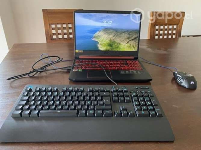 Notebook Gamer Acer nitro 5 con teclado y mouse