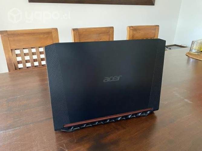 Notebook Gamer Acer nitro 5 con teclado y mouse