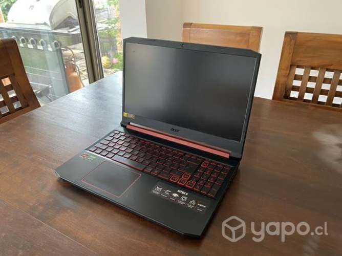 Notebook Gamer Acer nitro 5 con teclado y mouse
