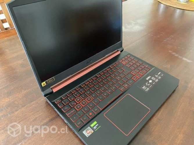 Notebook Gamer Acer nitro 5 con teclado y mouse