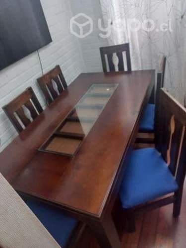 Comedor 6 sillas impecable niuna mancha usado
