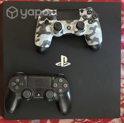 PS4 Pro + 2 controles + 5 juegos
