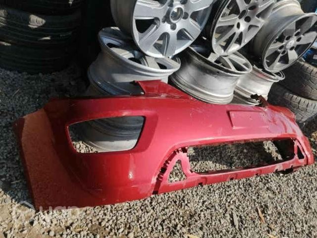 Parachoque delantero Kia Carens