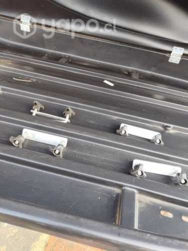 Cúpula porta equipaje casi nueva grande y espacio.