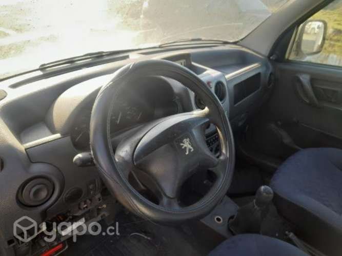 Tren trasero peugeot partber 1.6 hdi 2011