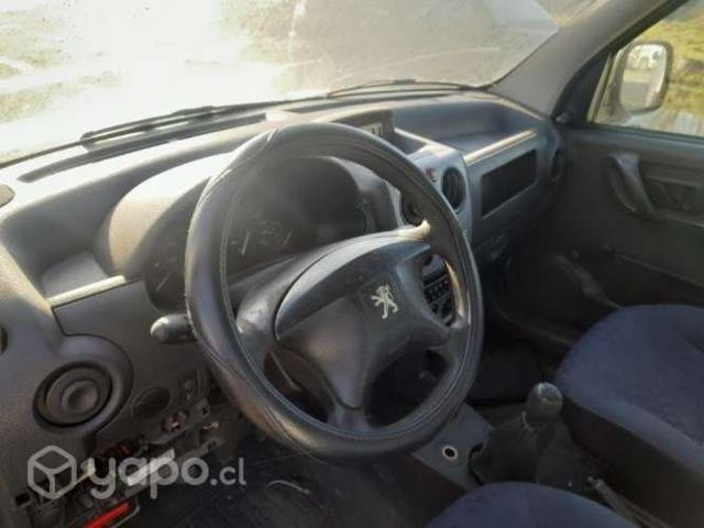 Tren trasero peugeot partber 1.6 hdi 2011