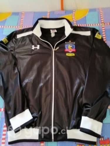 Chaqueta y poleron colo colo