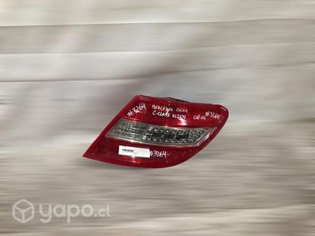 Foco trasero RH Mercedes Benz C class W204