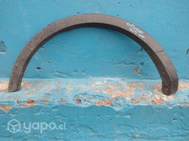 Moldura trasera der Ford Explorer 2011-2014