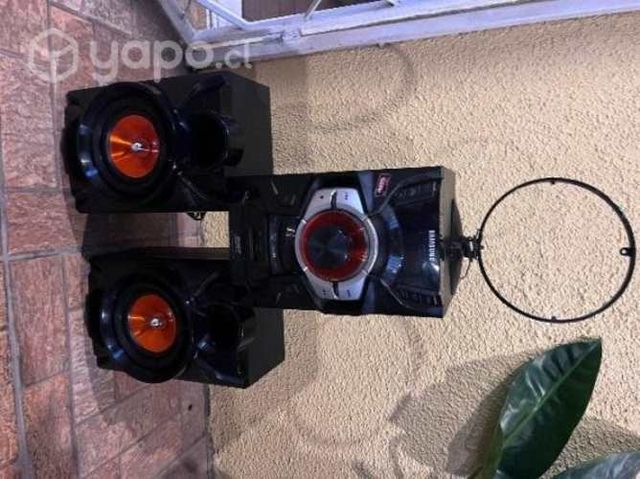 equipo de música Samsung, muy buen estado